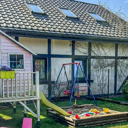 Pet Friendly In Bedzin With Kitchen Dom wakacyjny *