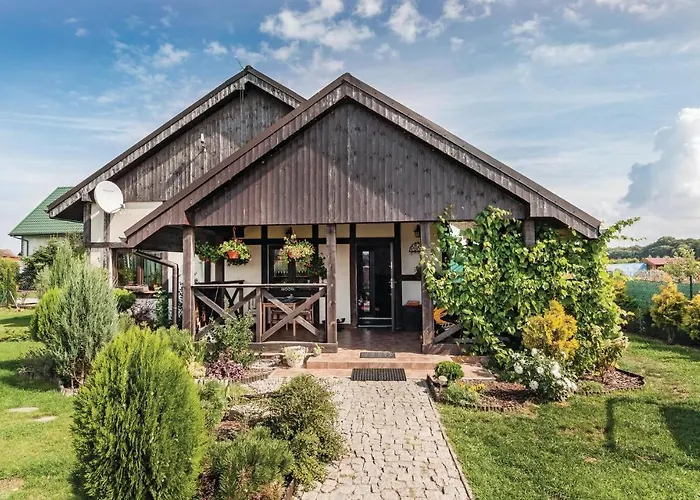 Сasa de vacaciones Pet Friendly In Bedzin With Wifi *